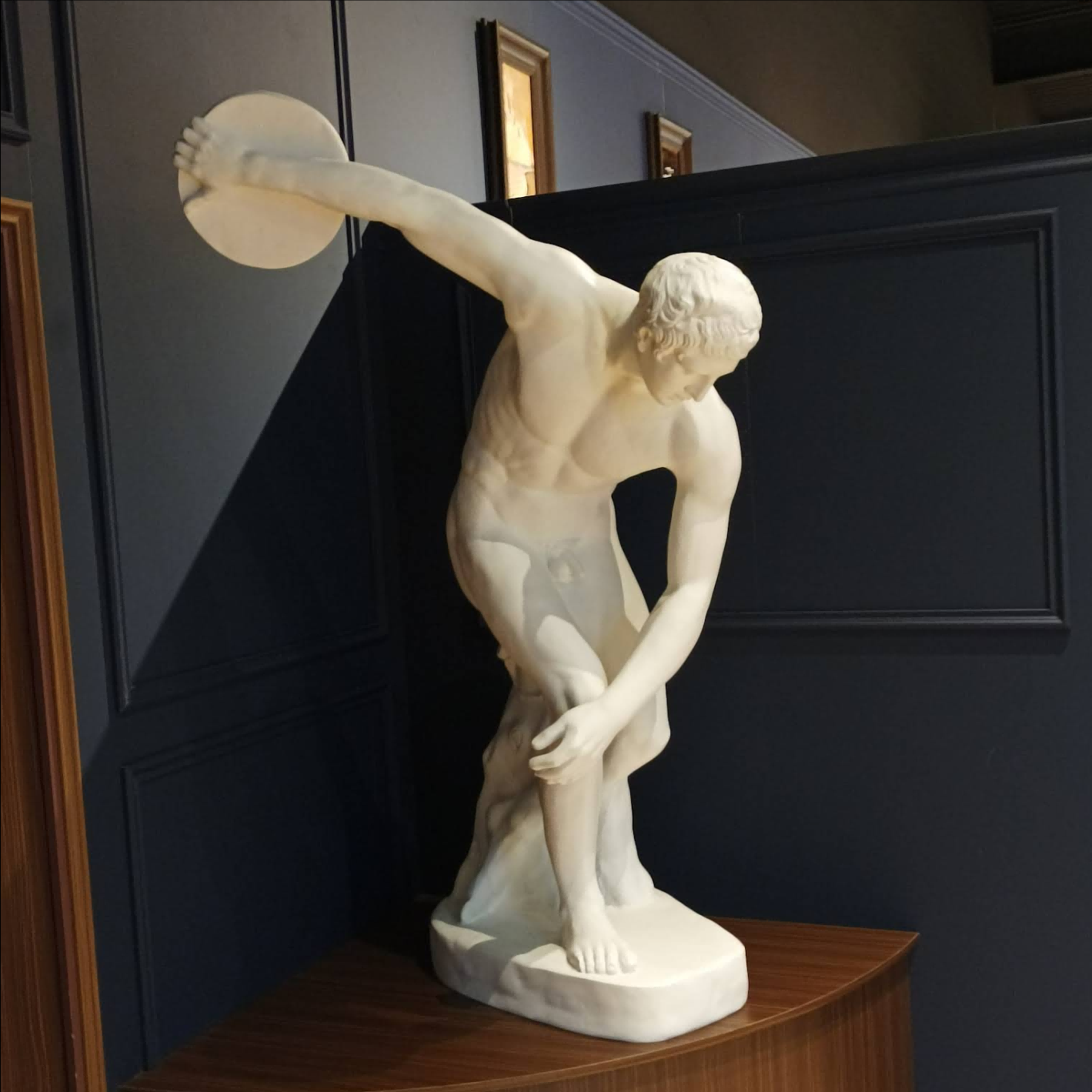 CHEZ Humanoid sculpture