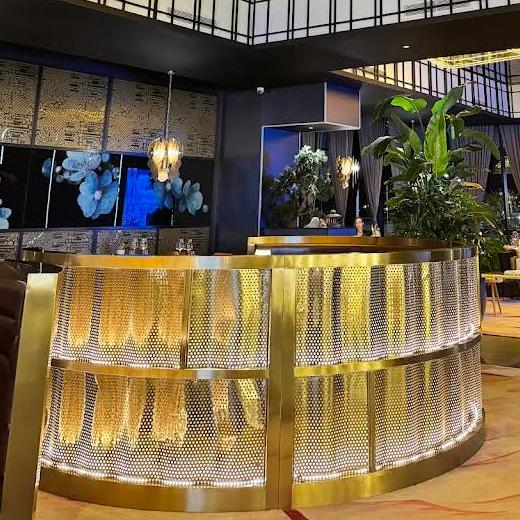 kinzu Luminous round booth shape