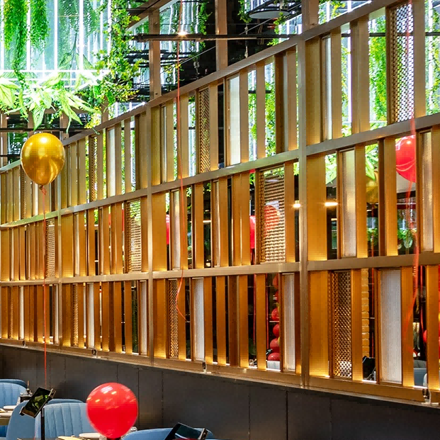 sekai Area 1 decorative high partition 1