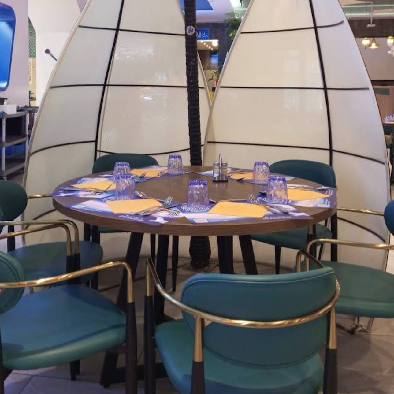 dining chair
